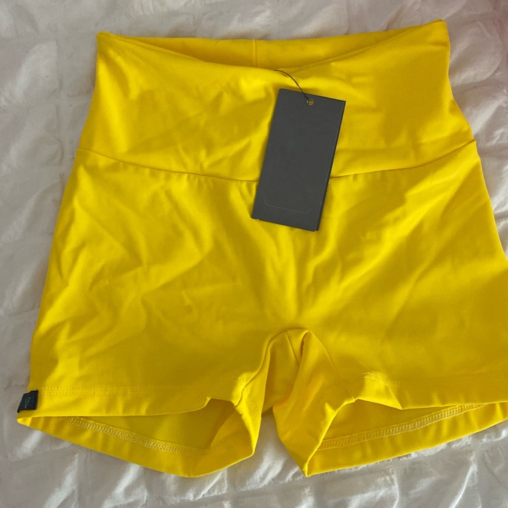 Eleve Dance shorts size adult XS